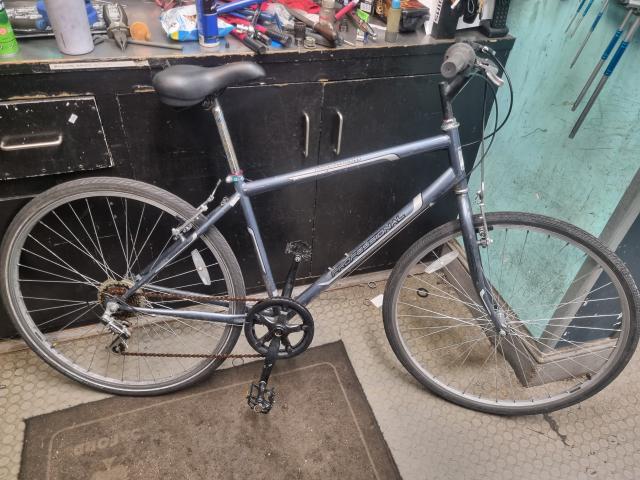 Used Professional Hybrid Bike For Sale in Oxford
