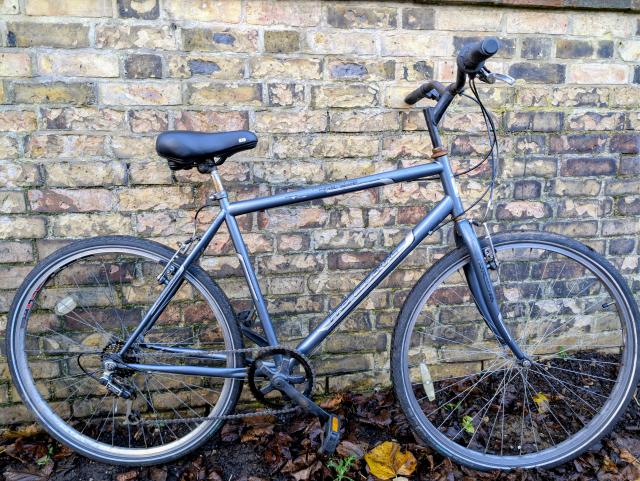 Used Professonal Hybrid Bike For Sale in Oxford