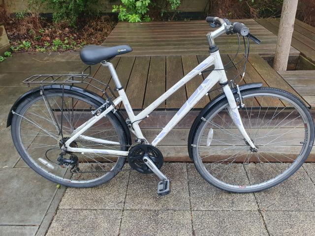 Used Diamond Back Hybrid Bike For Sale in Oxford