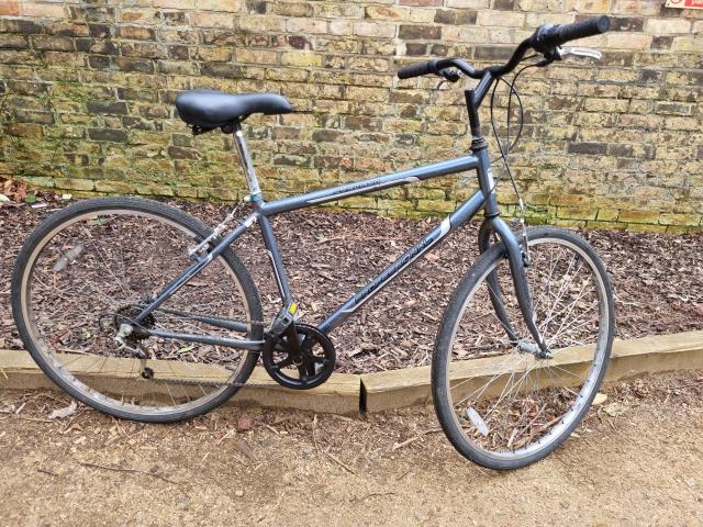 Used Proffesional  Hybrid Bike For Sale in Oxford