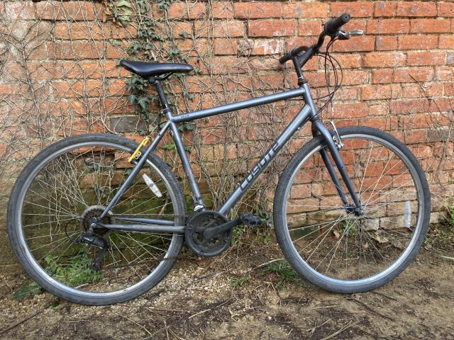 Used Coyote Hybrid Bike For Sale in Oxford