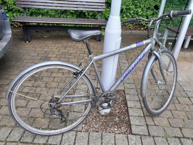 Used Challenge  Hybrid Bike For Sale in Oxford