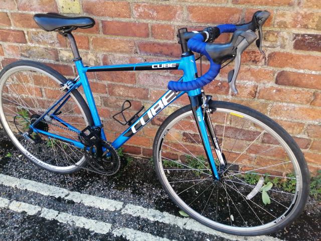 Used Cube Road Bike For Sale in Oxford